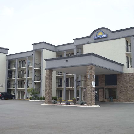 Days Inn By Wyndham Kodak/Sevierville Intrstate Smokeymntns Exterior foto